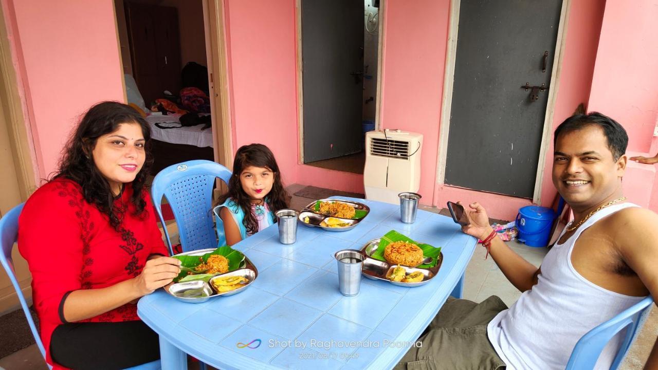 Abhi Homestay Hampi Exterior foto