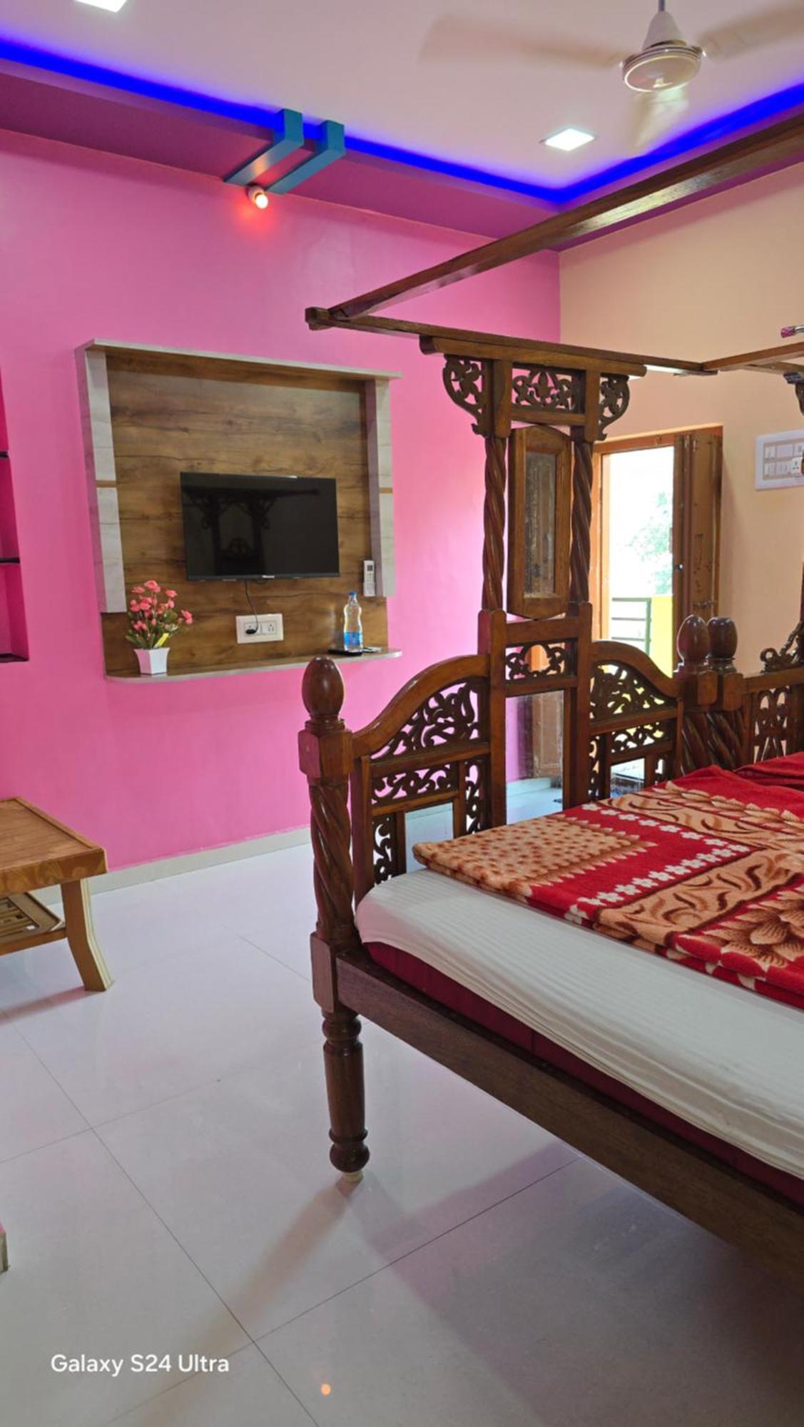 Abhi Homestay Hampi Exterior foto