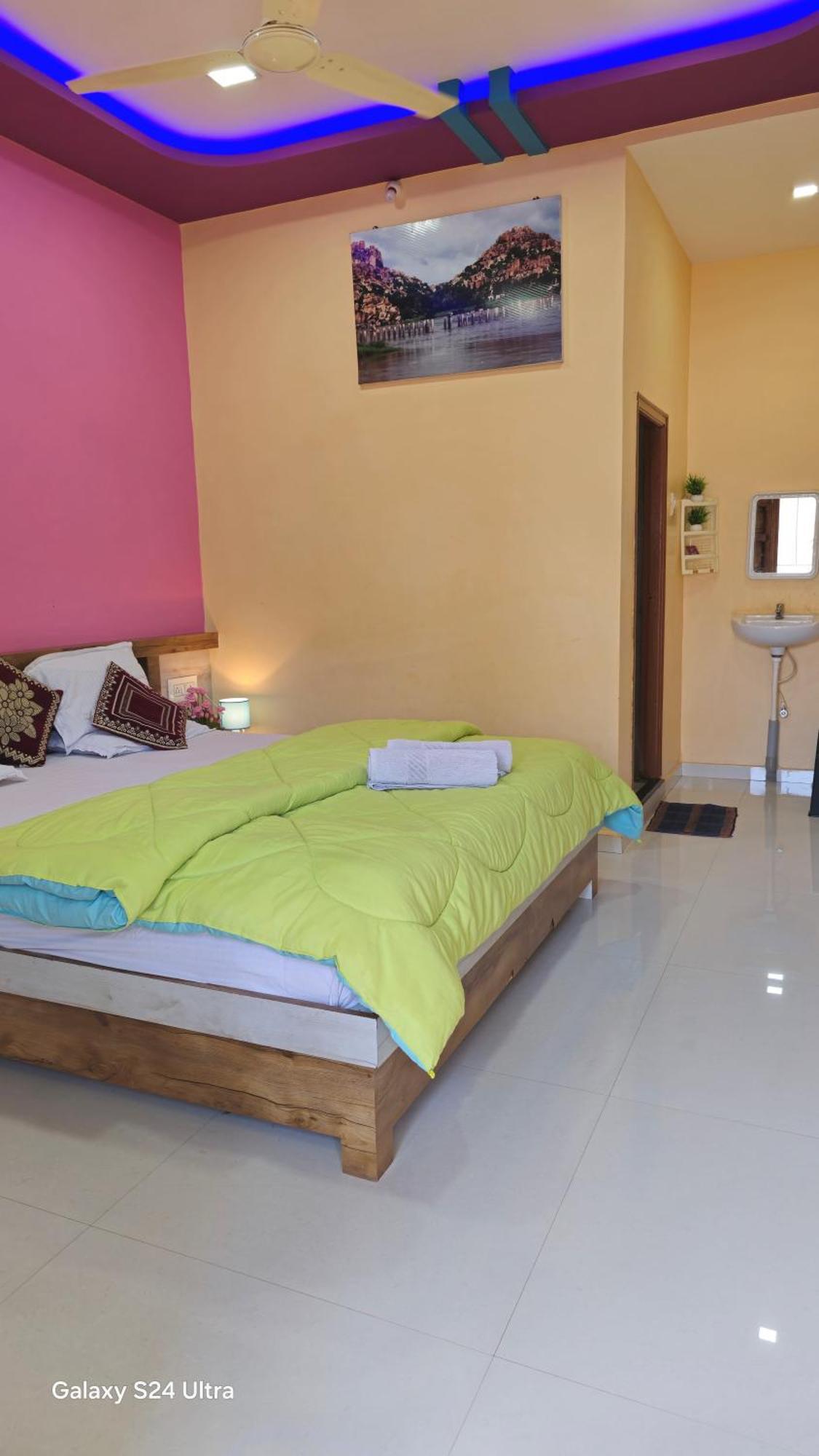 Abhi Homestay Hampi Exterior foto