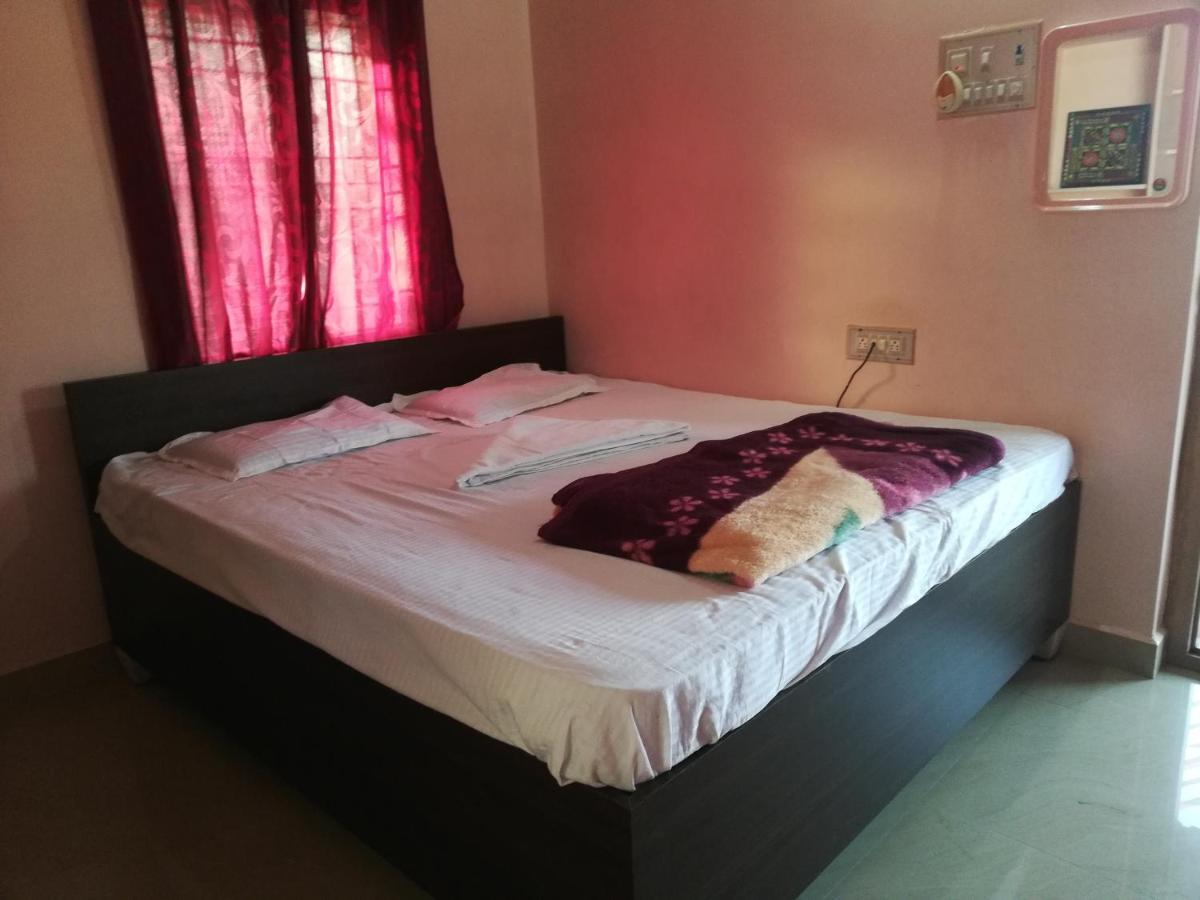 Abhi Homestay Hampi Exterior foto